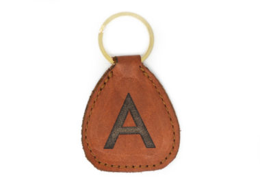 Llaveros con iniciales - Varios colores