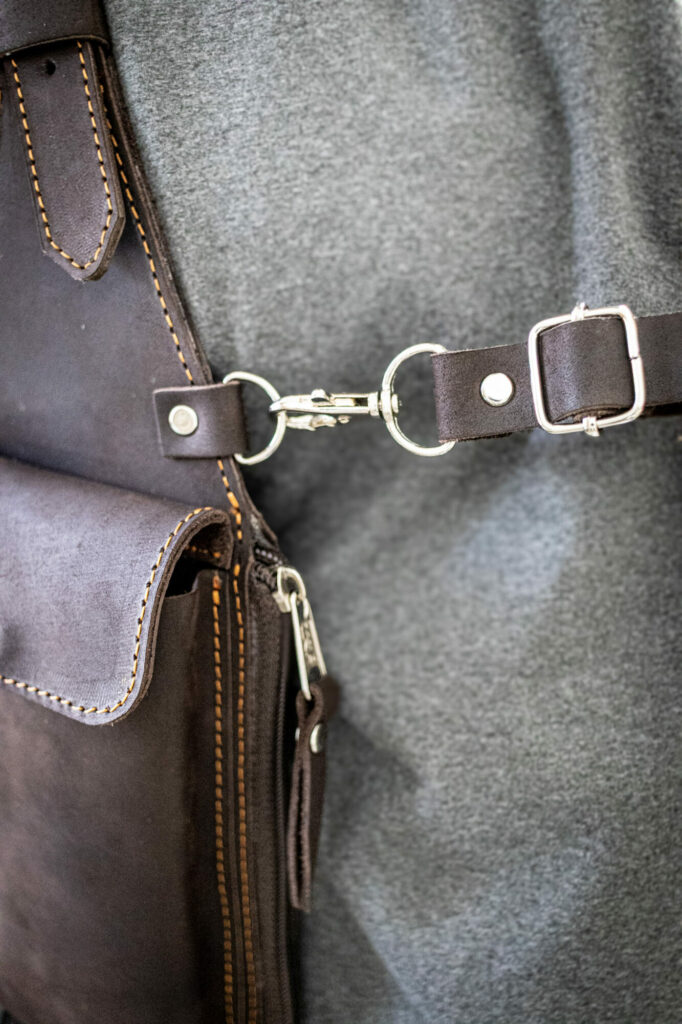 Pechera / bolsillos ocultos - Imagen 11